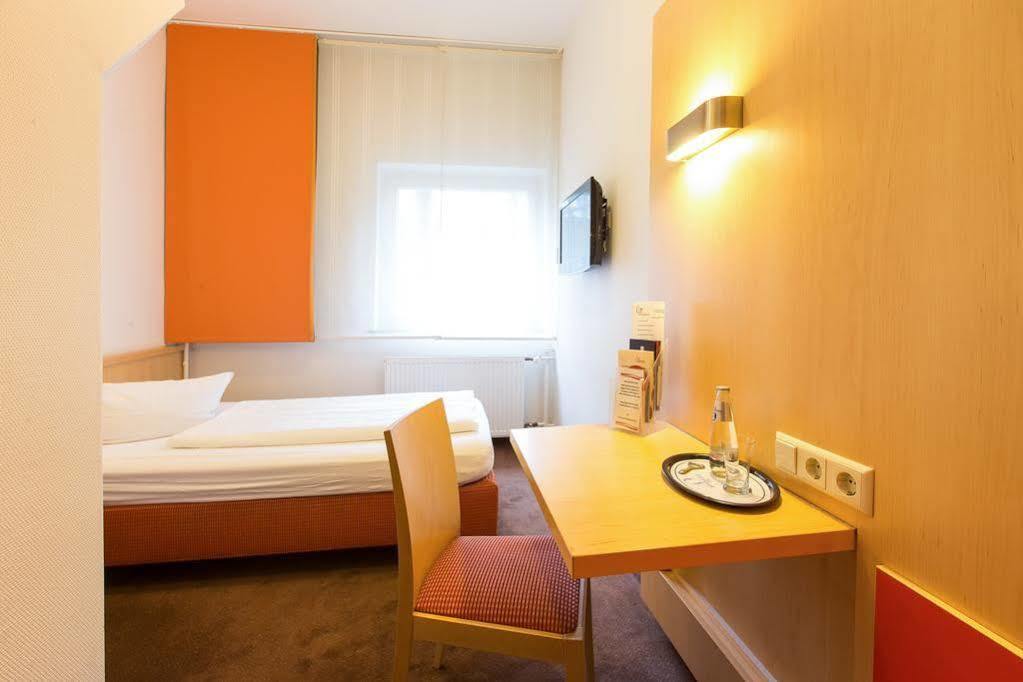 Hotel Christophorus เบอร์ลิน ภายนอก รูปภาพ
